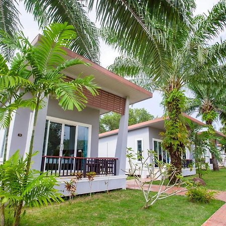 The La Valle'E Resort Khao Lak Exterior foto
